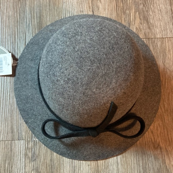 Scala Hat Handmade 100% Wool Gray W/Black Ribbon One Size NWT - Picture 1 of 7